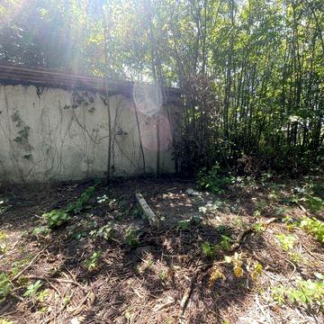 Ділянка з капітальним гаражем(ціну пропонуйте)