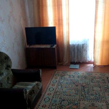 Продаю 1 к.кв. вул. Театральна - 12 Повздовжня