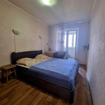 Продажа 3-х км квартиры на Коммунаре!