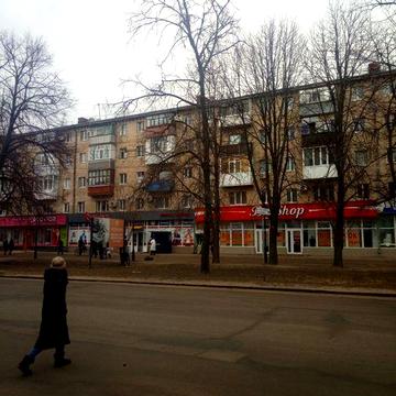 Продам 1км квартиру в центрі