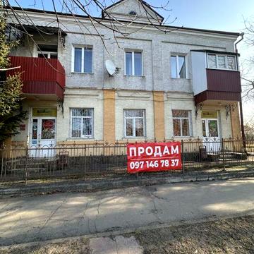 2 кім квартира в центрі з гаражем