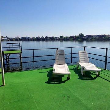 Будинок біля води