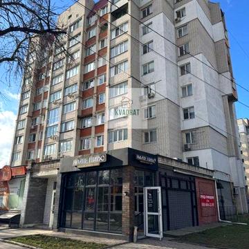 Продам чудову 5-кімнатну квартиру у центрі міста