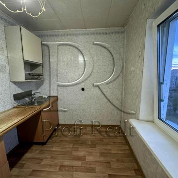 Володимира Івасюка просп. (Героїв Сталінграду), 60