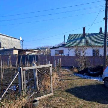 Продам 3-х комн. часть дома, участок 12 соток. Улица Северная.