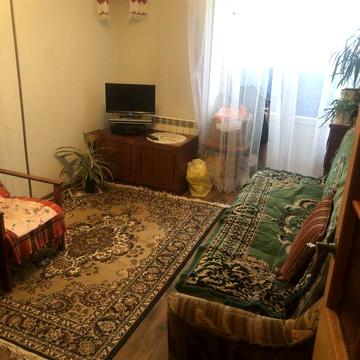 Продам! Двокімнатну квартиру!90-х років! Від власника!