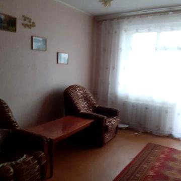 Продам чотирикімнатну квартиру по  проспекту Миру 13.