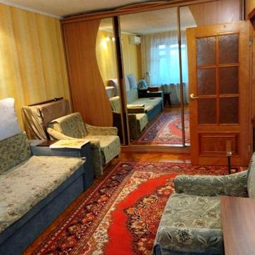 Продам 1 к.квартиру Пятихатки пр. Ак.Курчатова 27