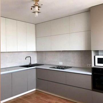 Продам свою 1 ком. квартиру(51кв.м) с мебелью и техникой, Монолит. ЖК Монолит