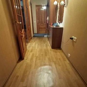 Продам  СВОЮ  3 ком кв., ул Щепкина 39