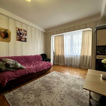 Автозаводська вул., 25