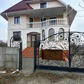 Барвінського вул., 2