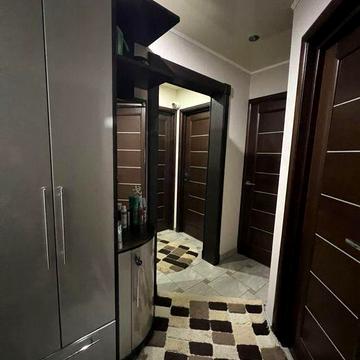 Продам квартиру з ремонтом, меблями та технікою.