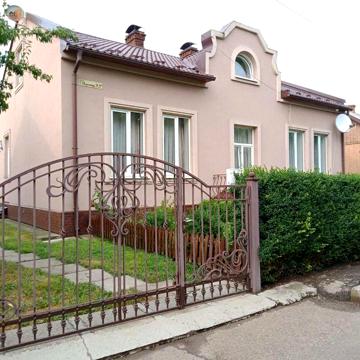 Дім і сад.Будинок приватний.Нерухомість.