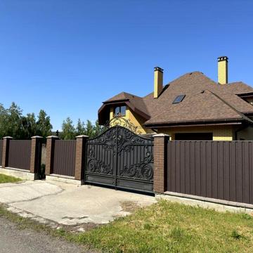 Будинок 250 кв м з гостьовим будинком 100 кв Ревне Проців