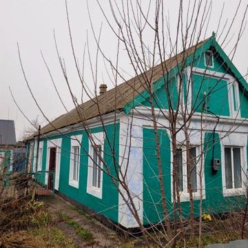 Продам дом,летняя кухня,гараж в В. Дальнике на большом участке!