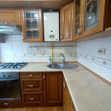 Продається чудова двокімнатна квартира в центрі