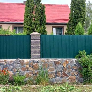 Продам будинок біля міста
