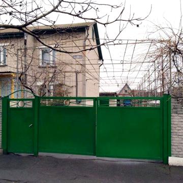 Продається 2-поверховий будинок
смт. Петропавлівка, Дніпр-вська обл.