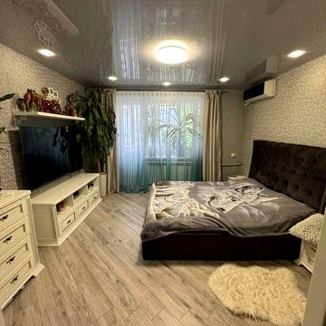 Продам 3 кімнатну квартиру . Район Вокзальна