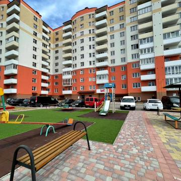 Володимира Великого вул., 17