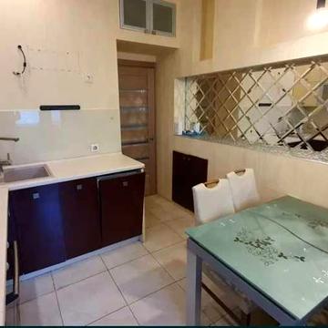 2кімнатна кв-ра з автон. опаленням, дизайнерським ремонтом і гаражем