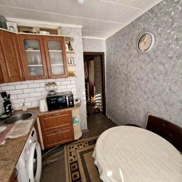Продам 1 комнатую квартиру Аношкина центр