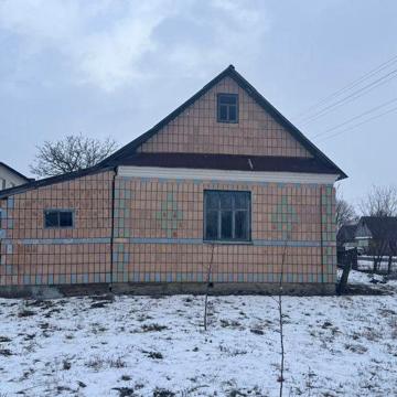 Продаж цегляного будинку