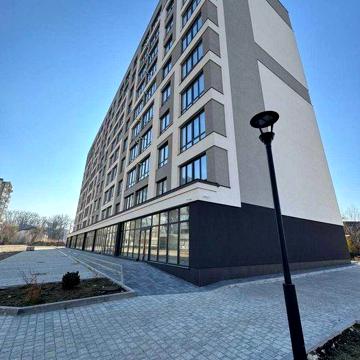 Продається 2 кімнатна квартира поруч з парком Молодіжний. ЖК Молодіжний