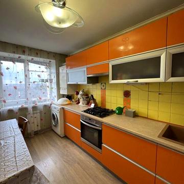 Довгострокова оренда 3к Квартира Космонавтів проспект