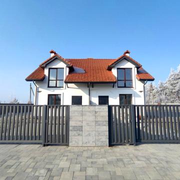 Кленова, 3
