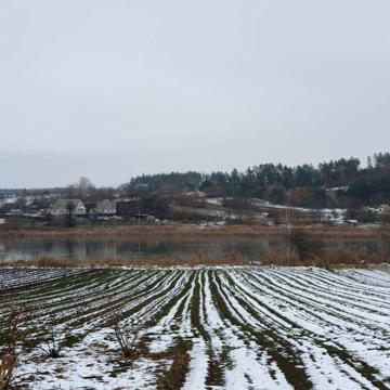 Чернин.Білоцерківськмй район. Продаж будинку з прямим виходом до води