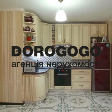 Богдана Хмельницького вул., 9б