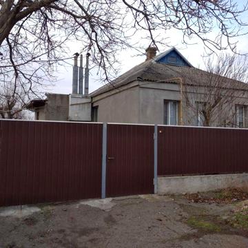 Продам будинок (дом) в центрі селища Васильківка (не в оренду)