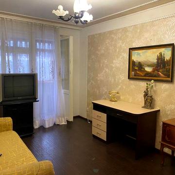 Продається 2-х квм квартира поруч з вул. Ільїнською (напр. автовокзалу