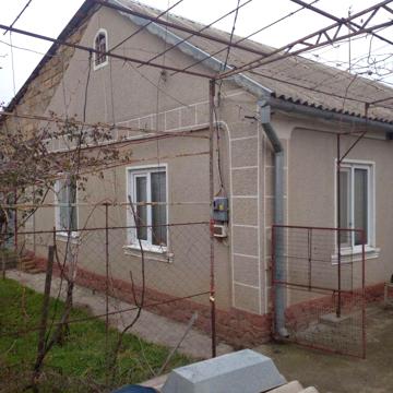 Продам дом в с. Причерноморское( Першотравневое).