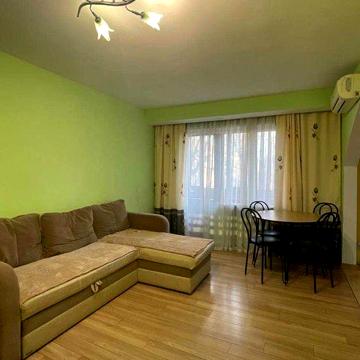 Продам  3- х кімнатну квартиру  в  самому  центрі  м. Чернігова