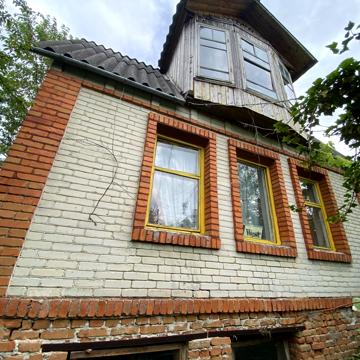 Будівельників вул., 3
