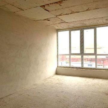 3 кім квартира, зданий будинок.