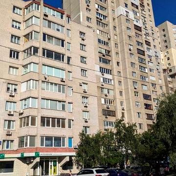 Братства тарасівців (Декабристів)12/37 /3-к квартира 105кв.м 3й поверх