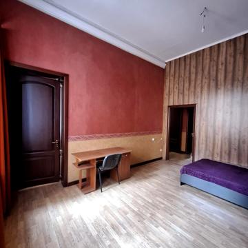 Пастера вул., 22