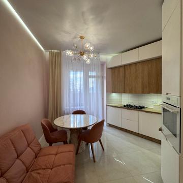Олександра Олеся вул., 25