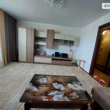 Продаж 3к Квартира Олега Ольжича вулиця