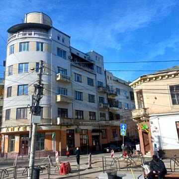 Продаж 3к Квартира Університетська вулиця