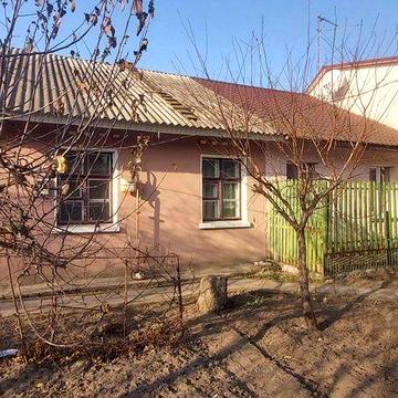 Продається частина житлового будинку в селищі Калинівка. 22000$