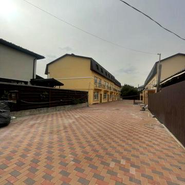 Таунхаус з док. 100м2 в центрі ГАЗ м.Вишневе, 67000 дол, БЕЗ КОМІСІЇ