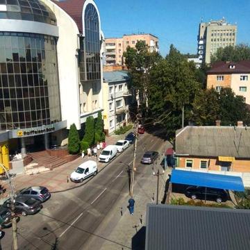 р Продам 2-кімнатну квартиру в центрі з чудовим краєвидом! ЖК Центр