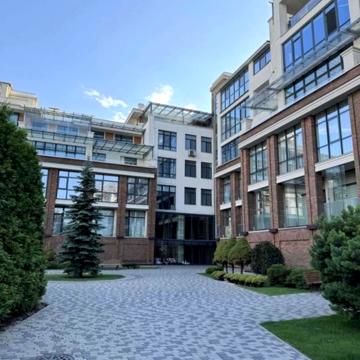 Сергія Подолинського вул. (Благоєва), 31