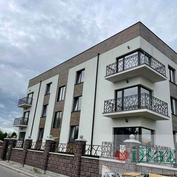 Продам однокімнатну квартиру в клубному будинку на 12 квартир