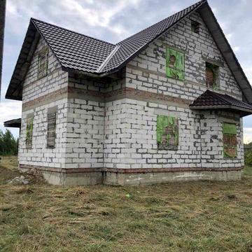Продам будинок з гаражем на стадії будівництва